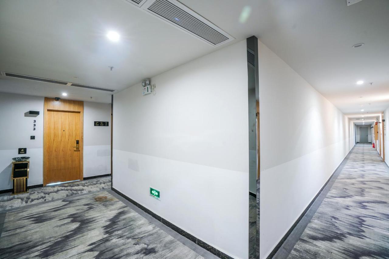 Felice Hotel-Guangzhou Baiyun International Airport Renhe Metro Station Branch قوانغتشو المظهر الخارجي الصورة